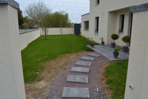 Jardin authentique et moderne à Rots, Calvados, réalisation Paysages Conseil