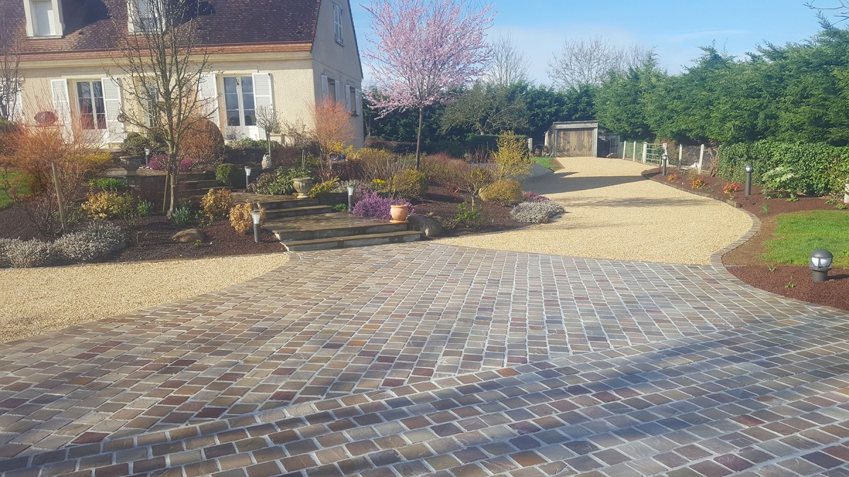 Aménagement d&rsquo;allée de garage