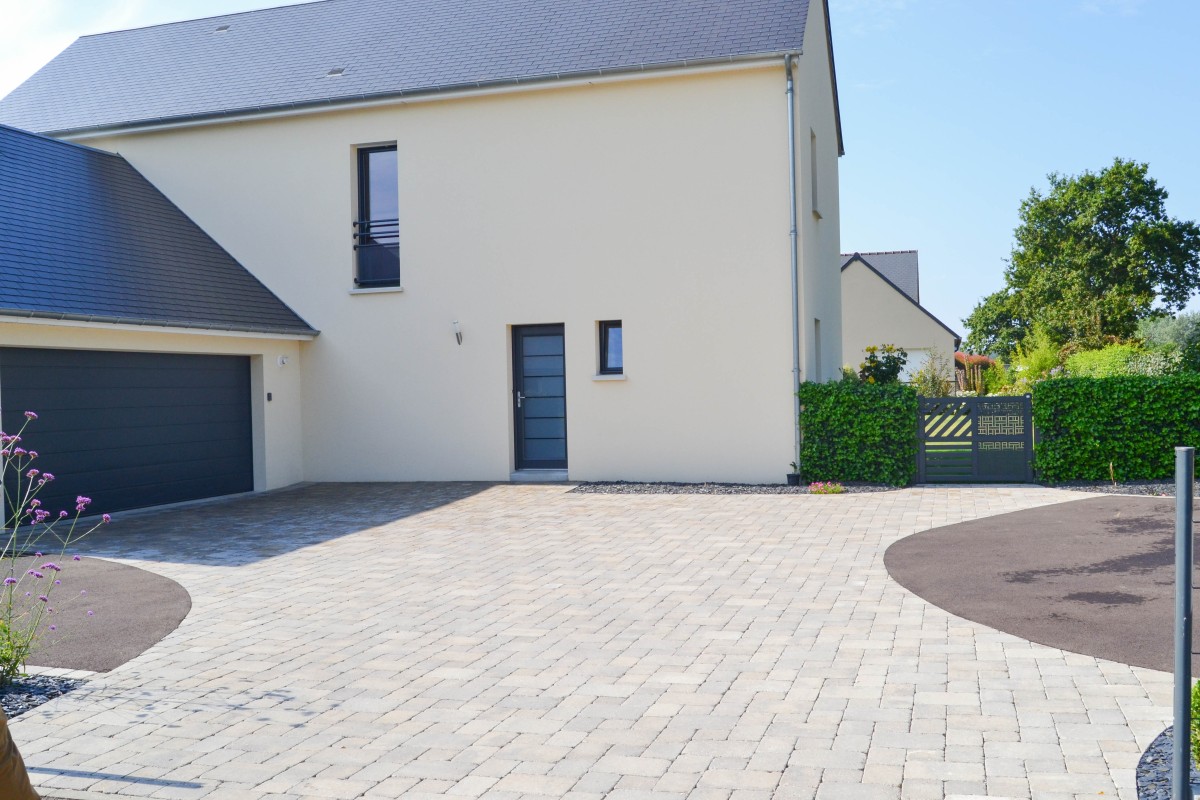 Aménagement d&rsquo;allée de garage