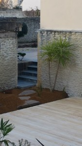 Un jardin de ville technique à Colleville-Montgomery, Calvados, réalisation Paysages Conseil