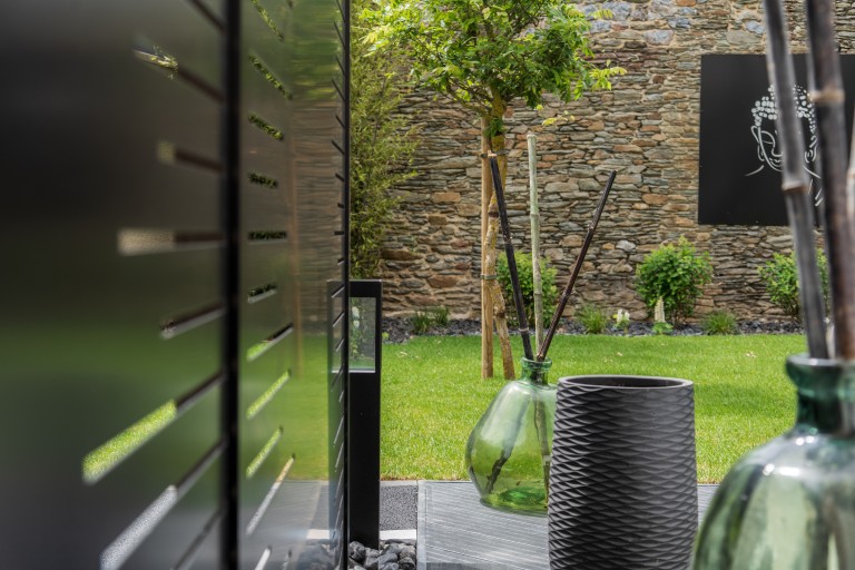 Un jardin de ville contemporain, Manche