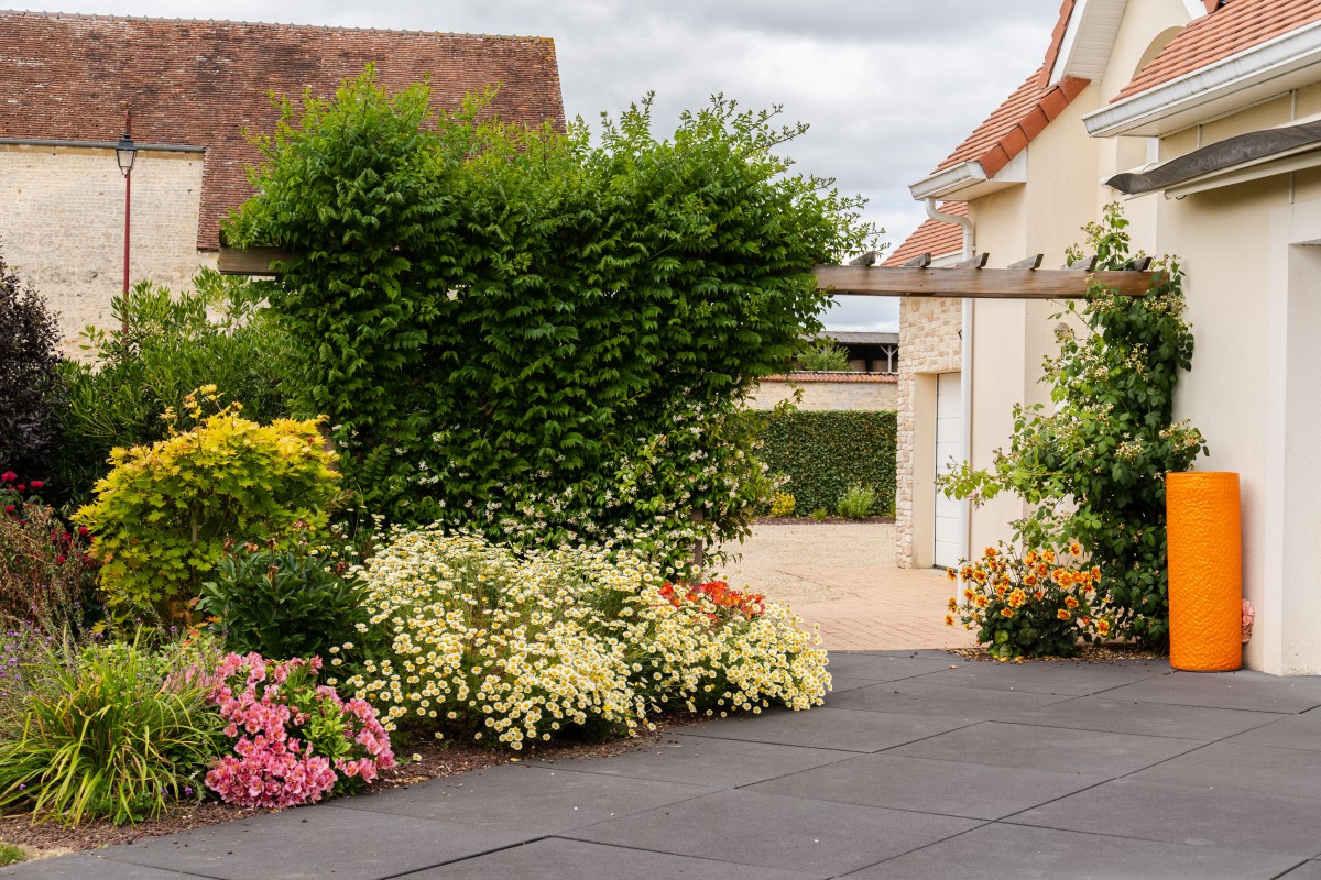 Aménagement d&rsquo;un jardin créatif et fonctionnel, Orne