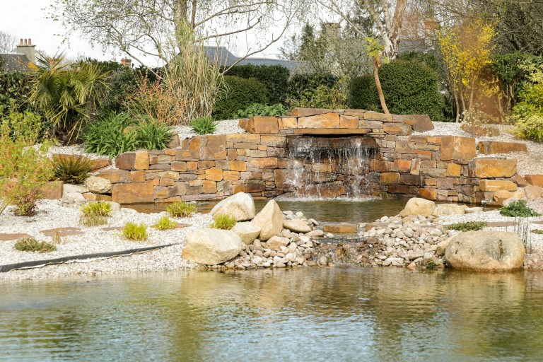 Création d&rsquo;un bassin d&rsquo;ornement, Manche