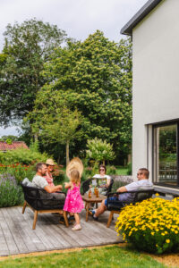Jardin d&rsquo;une maison contemporaine dans l&rsquo;Orne, réalisation Paysages Conseil