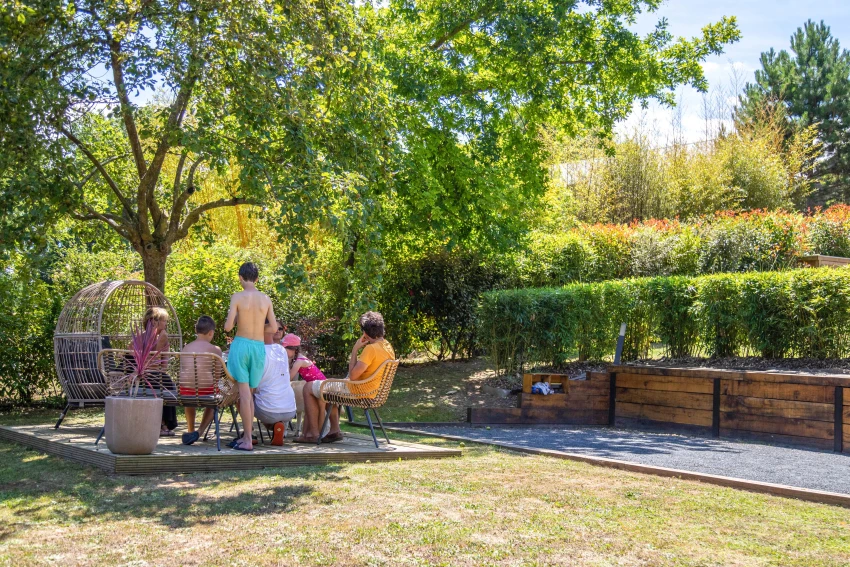 Canicule au jardin : planter des arbres pour créer de l&rsquo;ombre